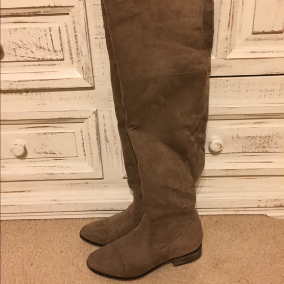 Shoes - Boots